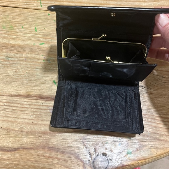 Plaid Wallet with Black and Tan Design - Picture 3 of 4